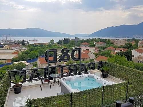 Внешний вид отеля D&D Apartments Tivat в Тивате, фото 4