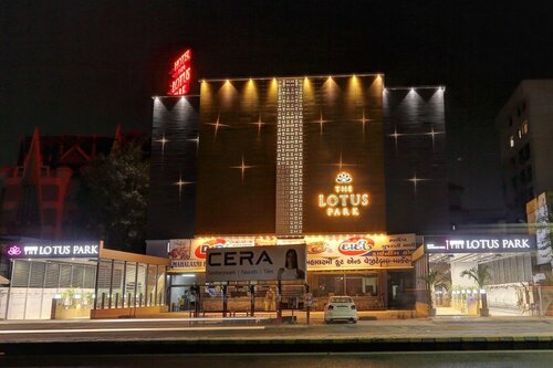 Гостиница Hotel The Lotus Park, Ellisbridge в Ахмадабаде