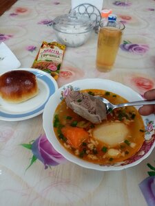Карачан (selo Verkhniy Karachan, ulitsa Ploshchad Revolyutsii, 9) ، مقهى