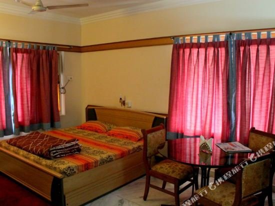 Фото Pallavi International Hotel