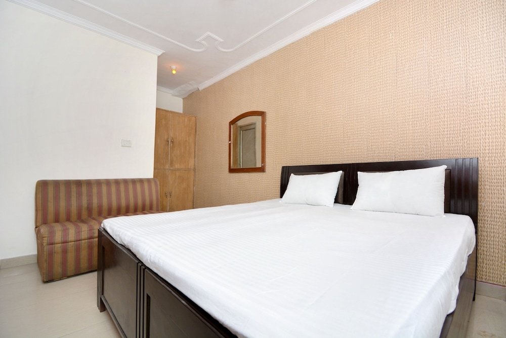 Фото Spot On 36686 Hotel Om Shanti Palace