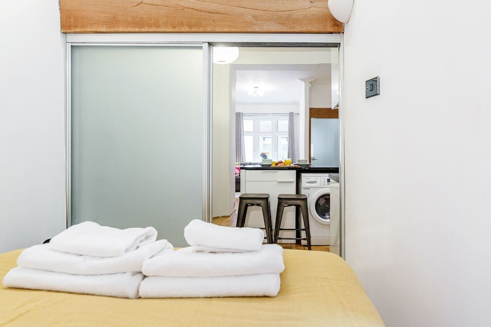 Фото Charming Covent Garden Apartment