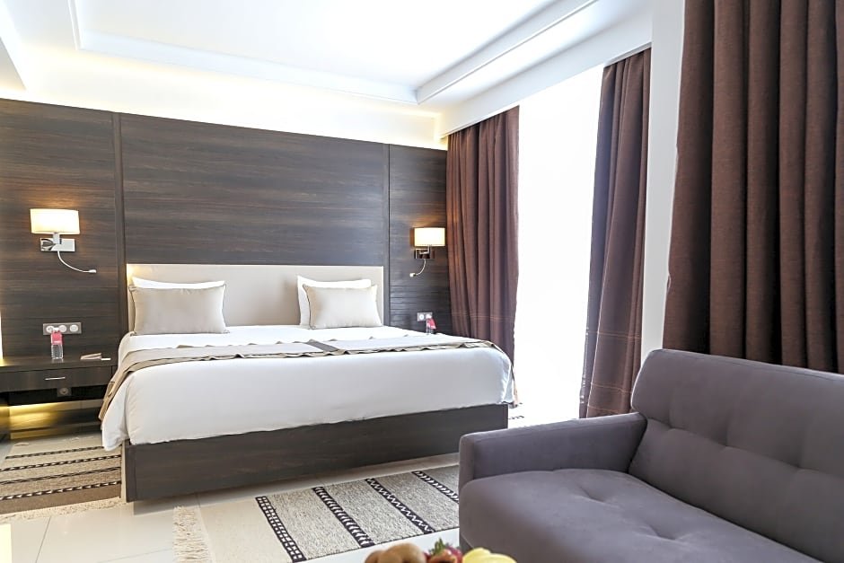 Фото Hotel Plaza Sfax & SPA