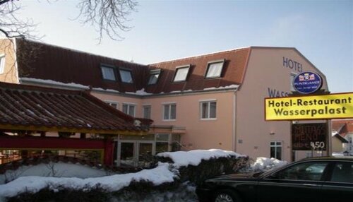 Гостиница Wasserpalast в Граце
