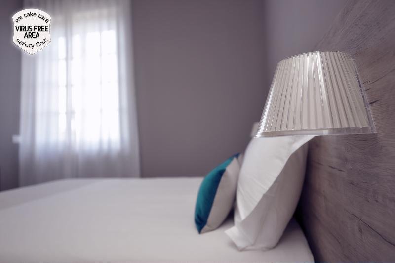 Фото Bergamo Inn 15