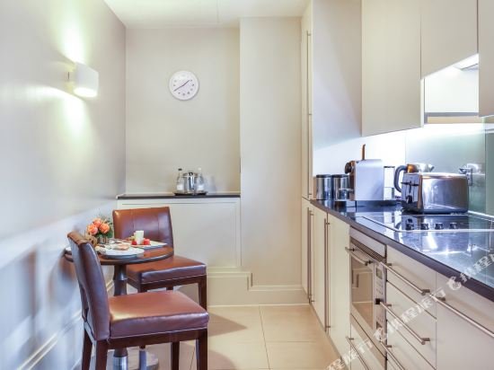 Фото Taj 51 Buckingham Gate, Suites and Residences