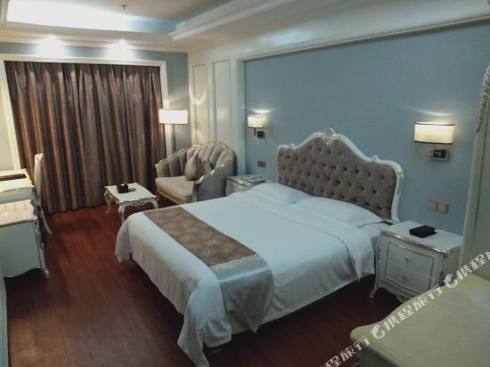 Фото Zhuhai Rongfeng Hotel