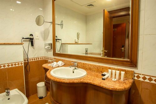 Гостиница Grand Excelsior Hotel Sharjah в Шардже