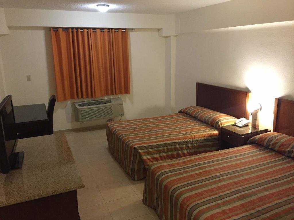 Фото Plaza Del Sol