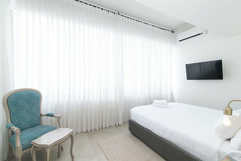 Гостиница Tlv Center by TLV2rent в Тель-Авиве