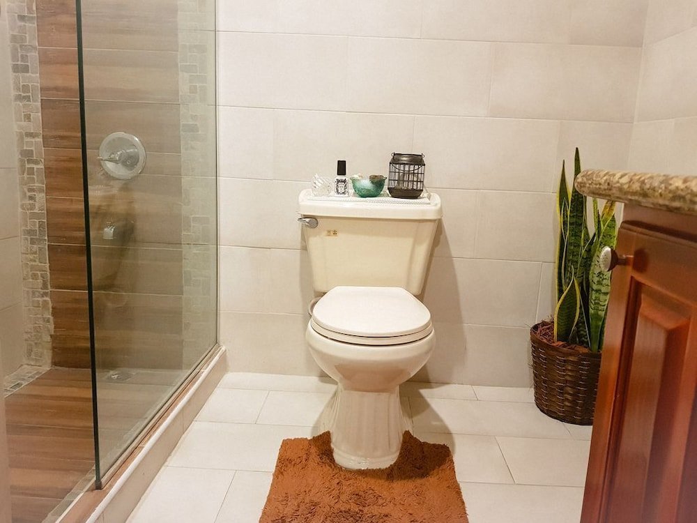 Фото New Kingston Luxury Apt The Bromptons