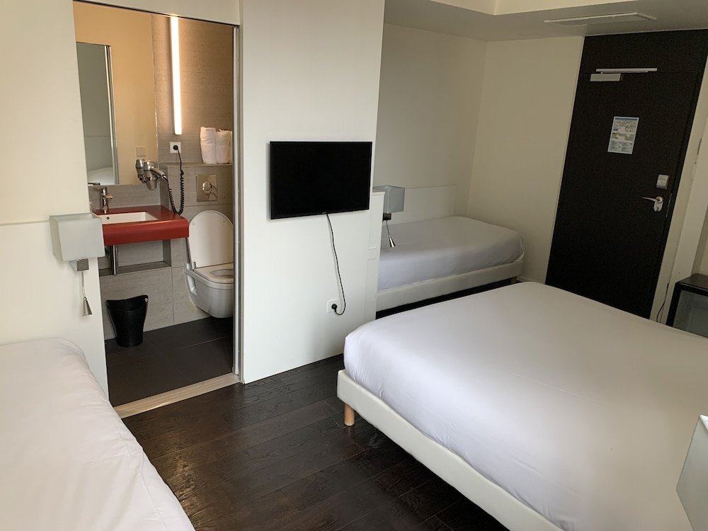 Фото ClapClap Hôtel