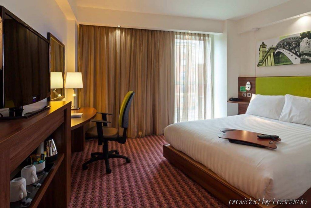 Фото Hampton by Hilton Birmingham Jewellery Quarter