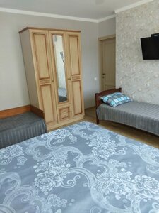 Гостевой дом Семейный (selo Plyakho, ulitsa Doroga Orlyat, 7Г), hotel