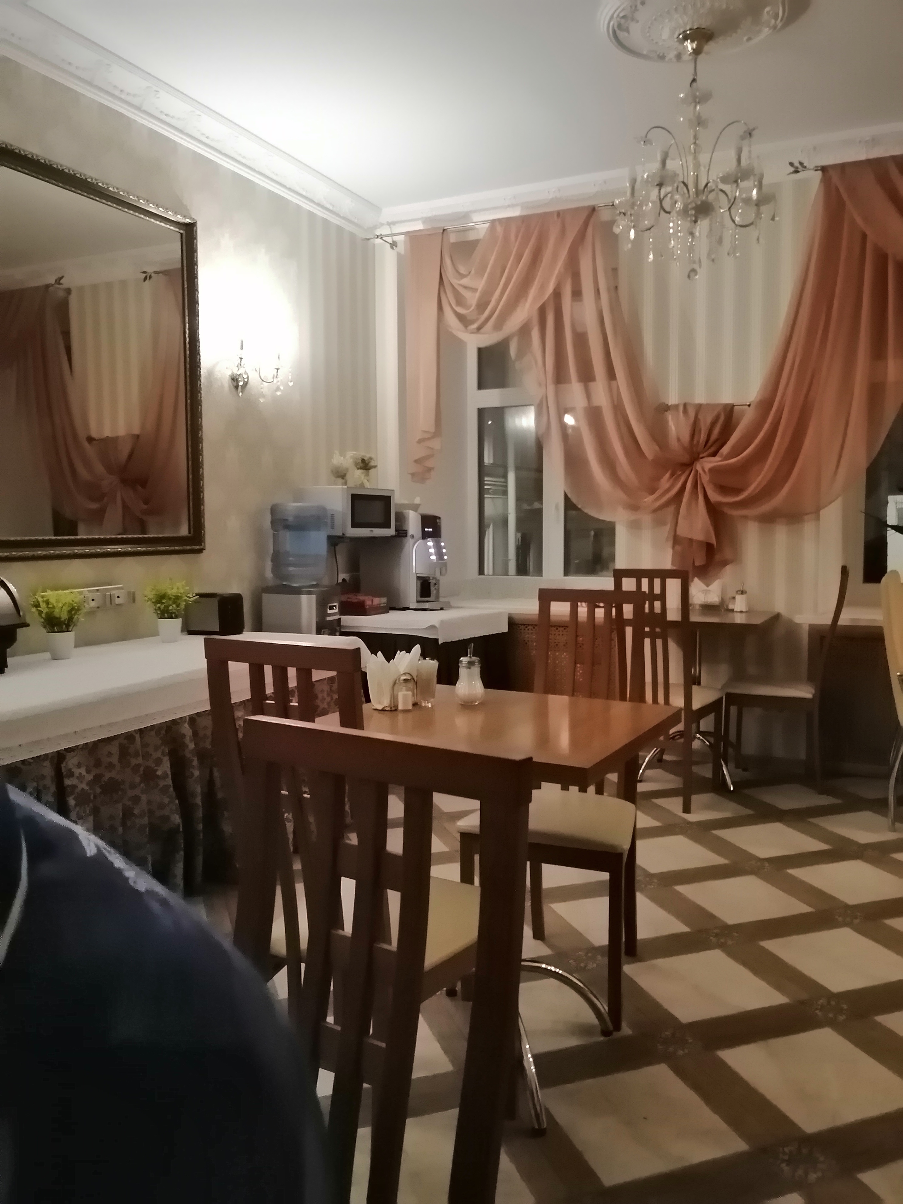 Фото У Эрмитажа