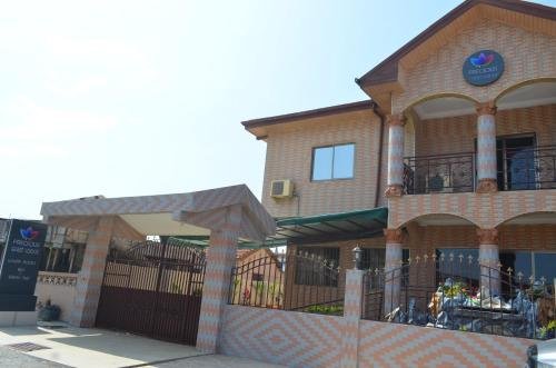 Фото Precious Guest lodge