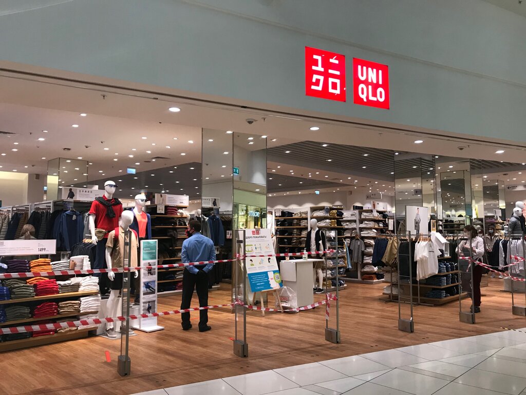 Магазин одежды Uniqlo, Москва, фото