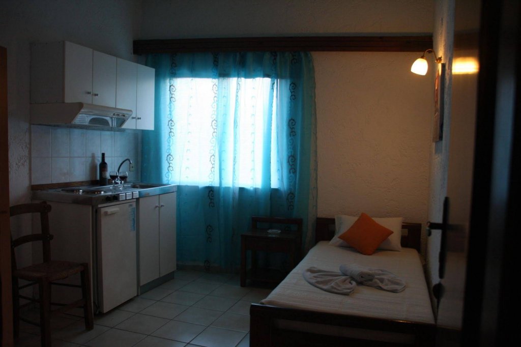 Фото Violetta Hotel