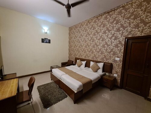 Гостиница Hotel Executive в Лакхнау