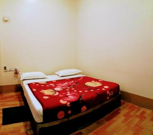 Гостиница Pinlon Pann motel в Моламьяйне