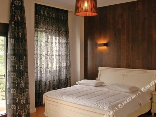 Фото Hotel 1 Maji