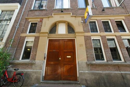 Хостел Shelter City Hostel Amsterdam в Амстердаме