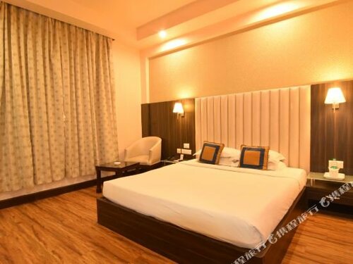 Гостиница Hotel The Sojourn в Калькутте