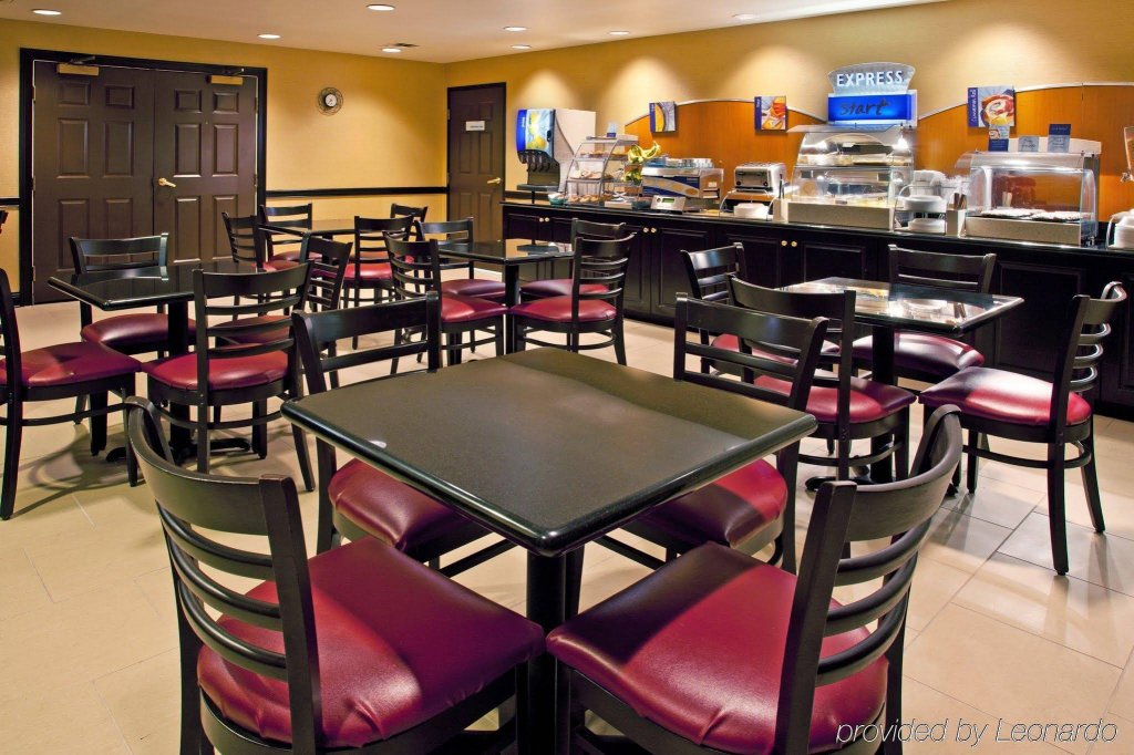 Фото Holiday Inn Express & Suites Columbus East Reynoldsburg, an Ihg Hotel