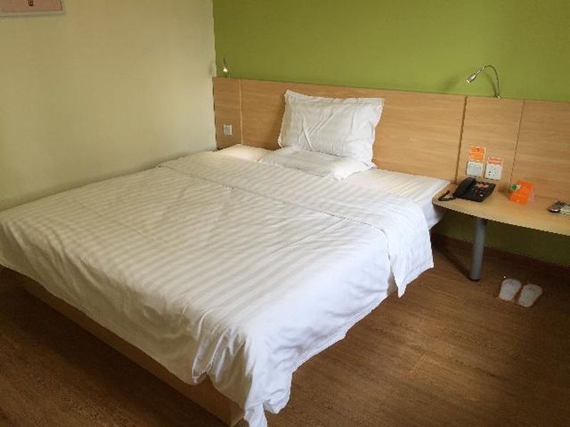 Фото 7 Days Inn Qingdao Shandong Road Zhenning Overpass Branch