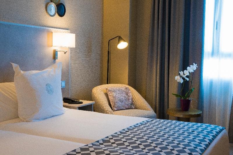 Фото Hotel America Sevilla