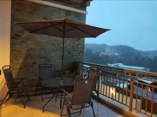 Гостиница Regs Bristle Ridge Residences в Багио