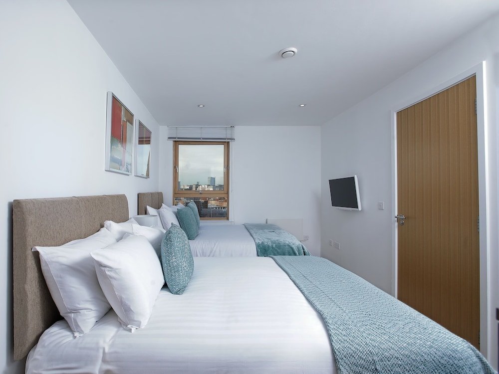 Фото Live in Leeds Sky Penthouse