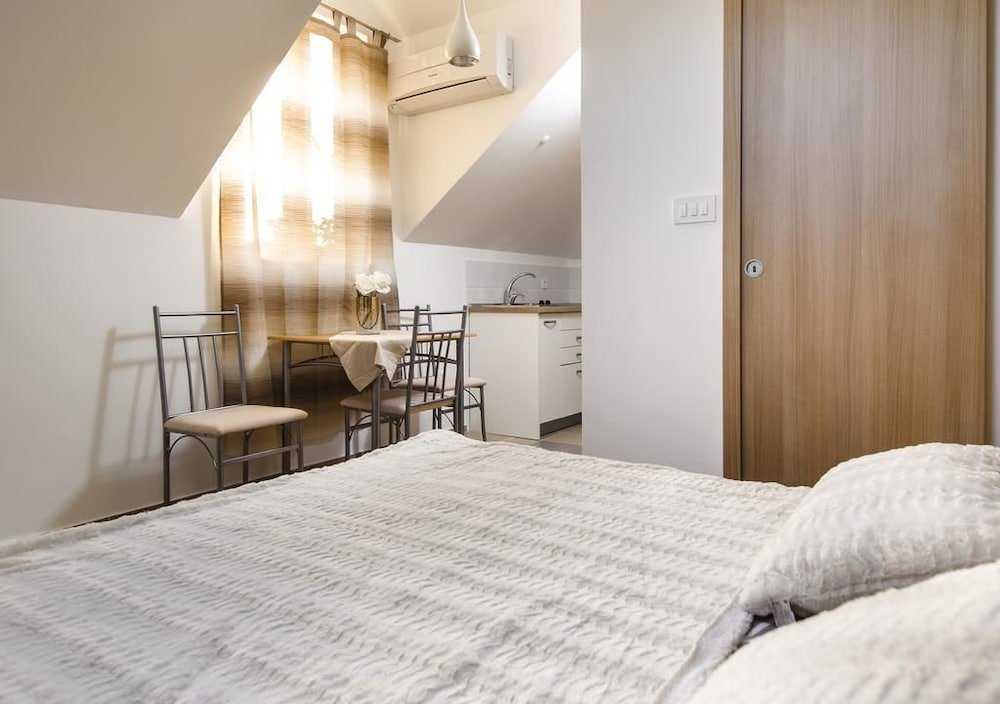 Фото La Perla Luxury Apartments