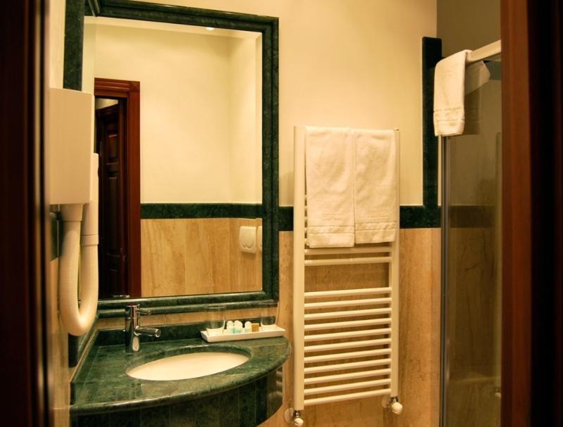 Фото Ludovisi Luxury Rooms