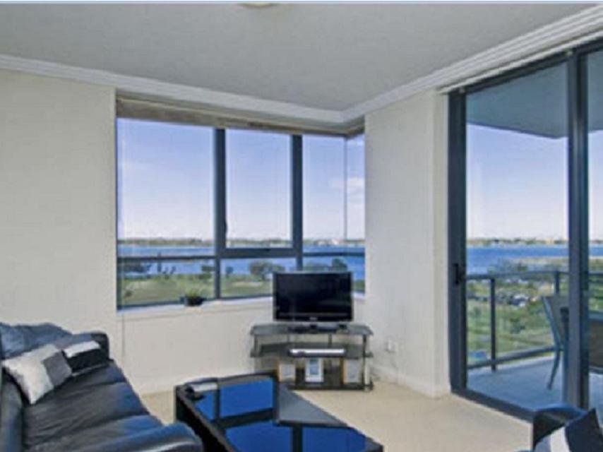 Фото Aqualine Apartments