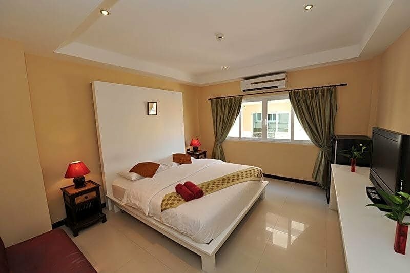 Hotel Le Parrot's Inn, Pattaya, photo