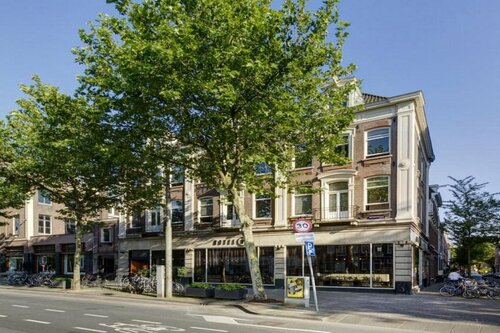 Гостиница Hotel V Frederiksplein в Амстердаме