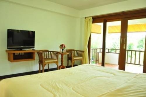 Фото Oyo 510 Thai Palace Resort