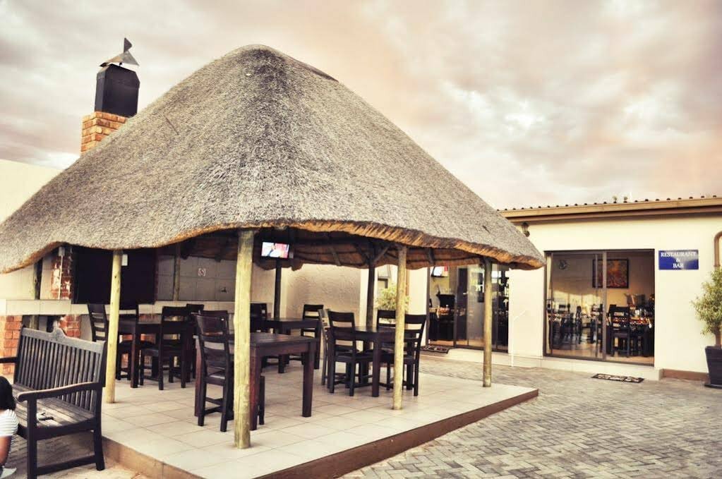 Hotel Winnie Guest House, Windhoek, photo