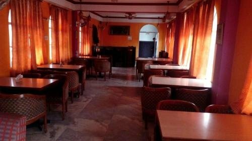 Гостиница Oyo 22544 Hotel Vijeet Palace в Джайпуре