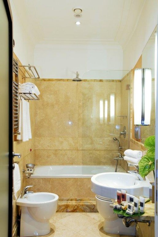 Фото The Opera Hotel