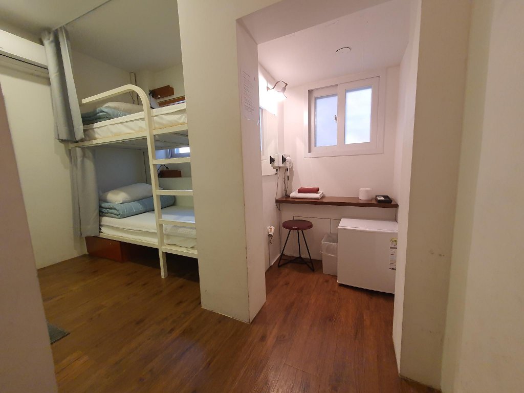 Фото Hi Jun Guesthouse