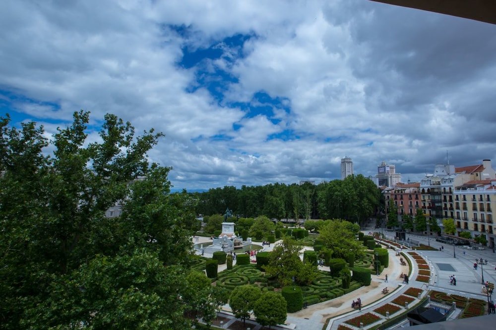 Фото Oriente Palace Apartments