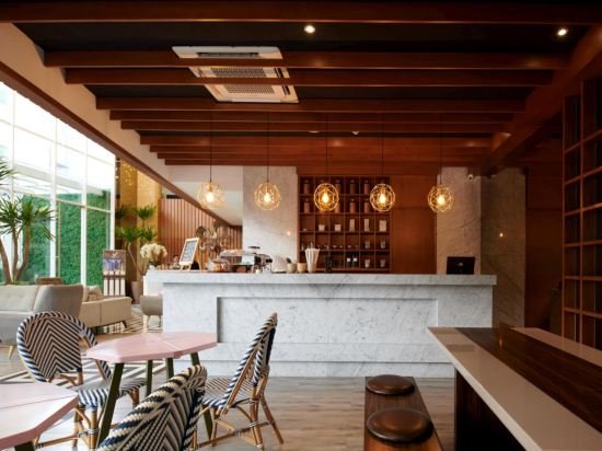 Фото Verse Luxe Hotel Wahid Hasyim