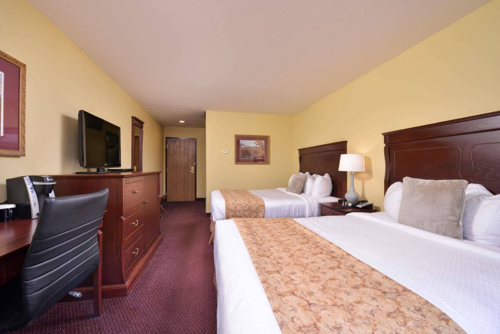 Фото Best Western Plus Grand-Sault Hotel & Suites