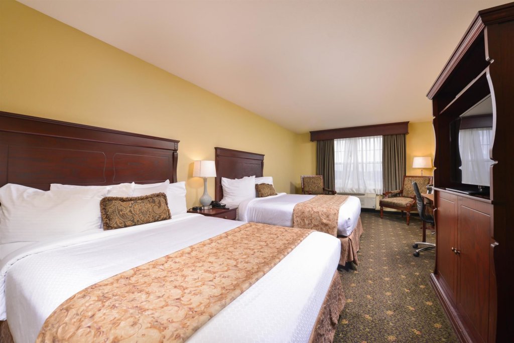 Фото Best Western Plus Grand-Sault Hotel & Suites