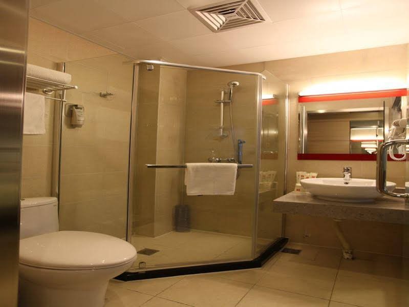 Фото Ibis Jinan Quancheng Rd