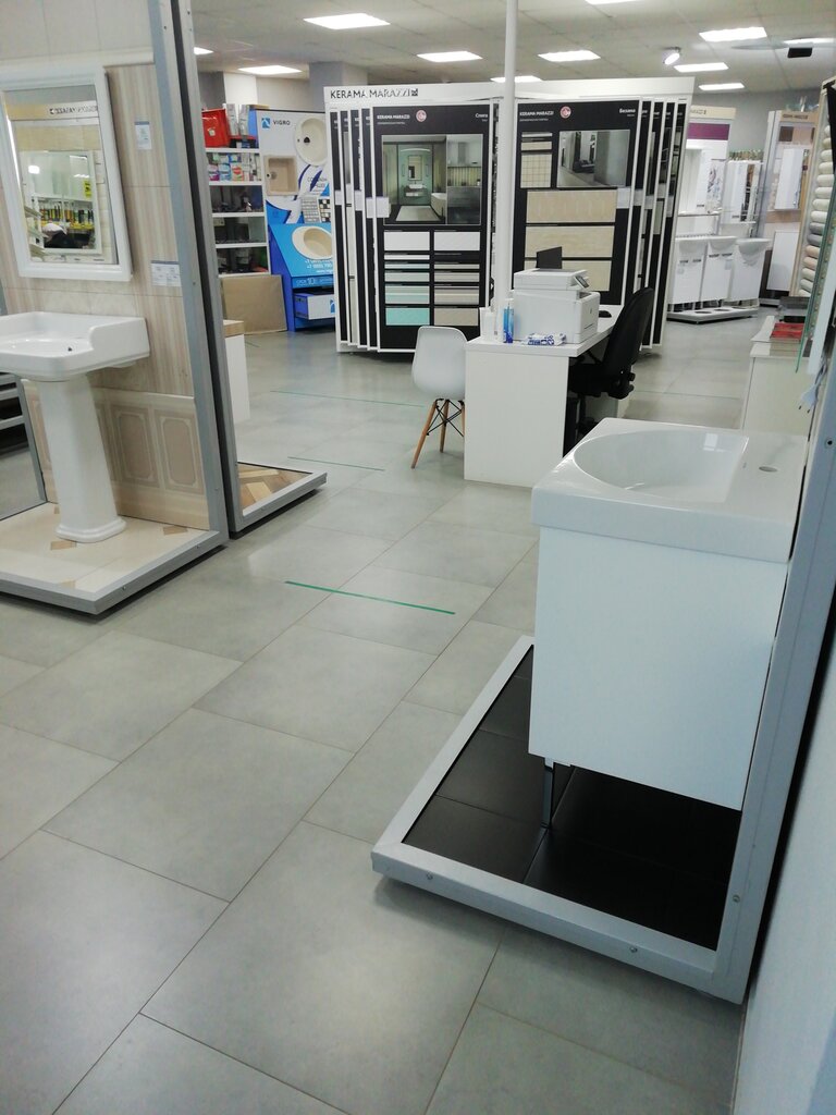 Tienda de construcción Magazin Otdelochnyye materialy, , foto