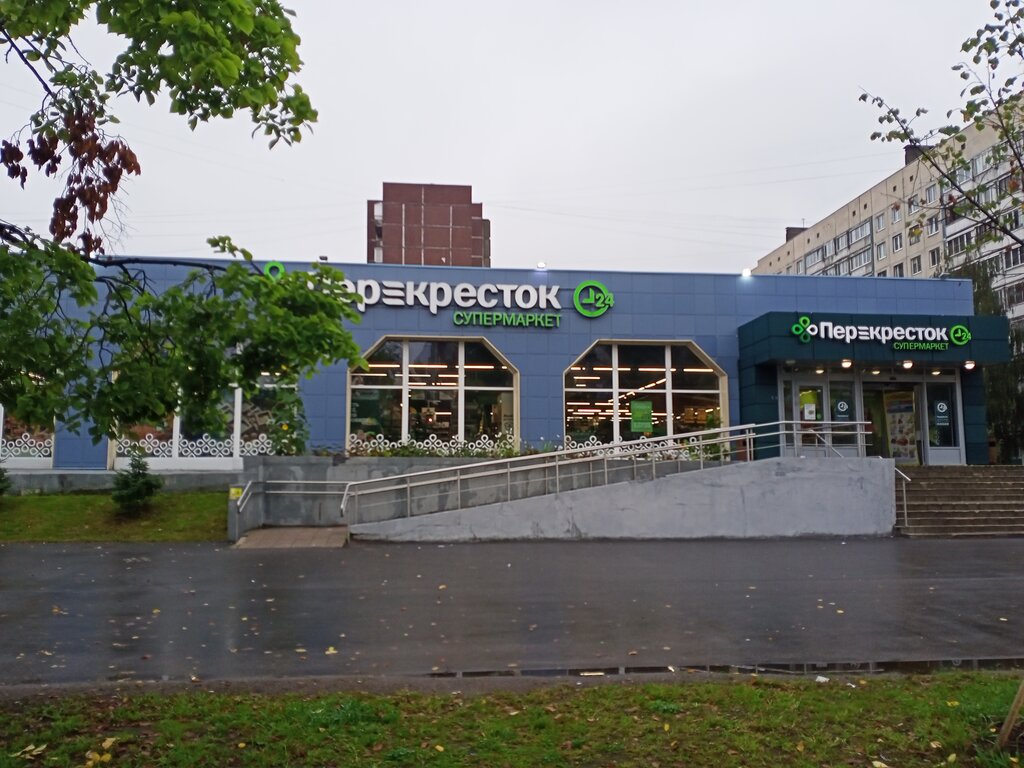 Supermarket Perekrestok, Saint Petersburg, photo