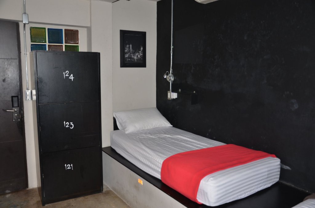 Фото Silom Art Hostel